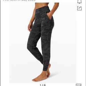 Lululemon joggers